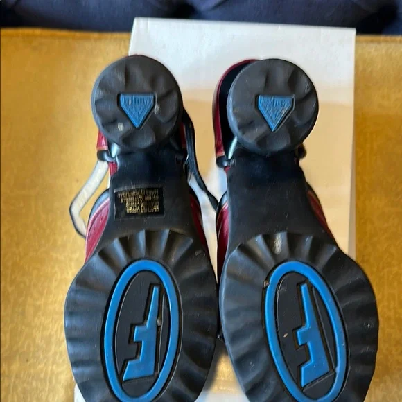 John Fluevog QTee Black and Cherry Buckle heels size 8 ( typical size 8.5) - Picture 7 of 14